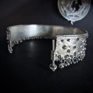 Anat perez Jewelry - Starling silver bracelet.Unique and stunning. Anat perez Jewelry - Starling silver bracelet.Unique and stunning.
